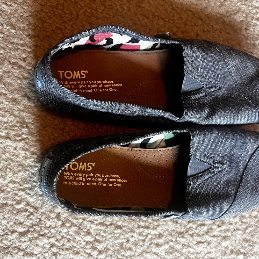 TOMS Charcoal Casual Slip-Ons